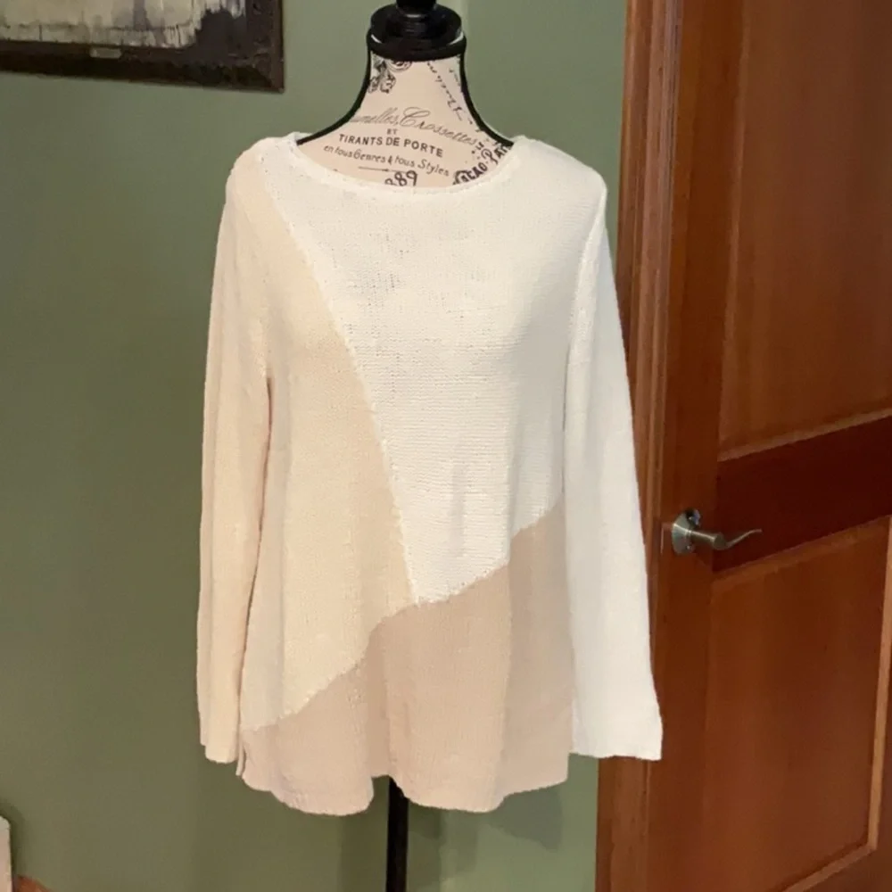 Elegant Cream Women's Tunic Top Petite Medium - Picture 1 of 6